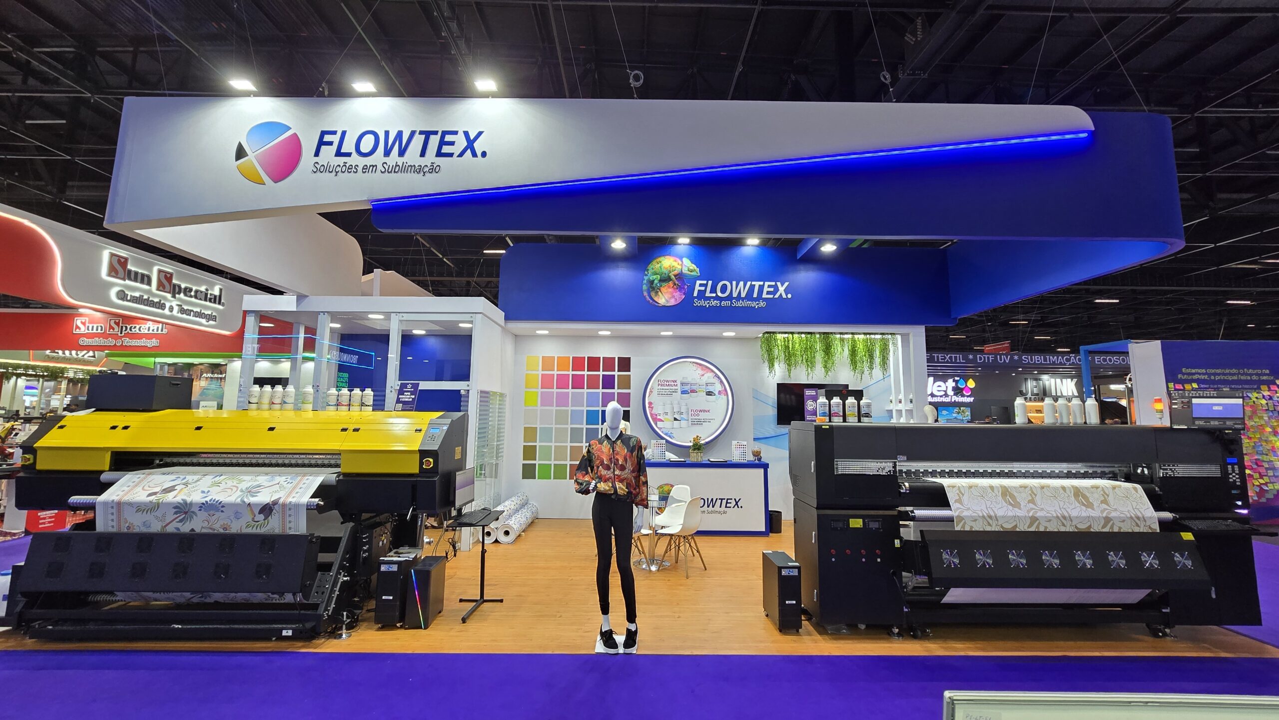 Estande da Flowtex em feira do setor têxtil